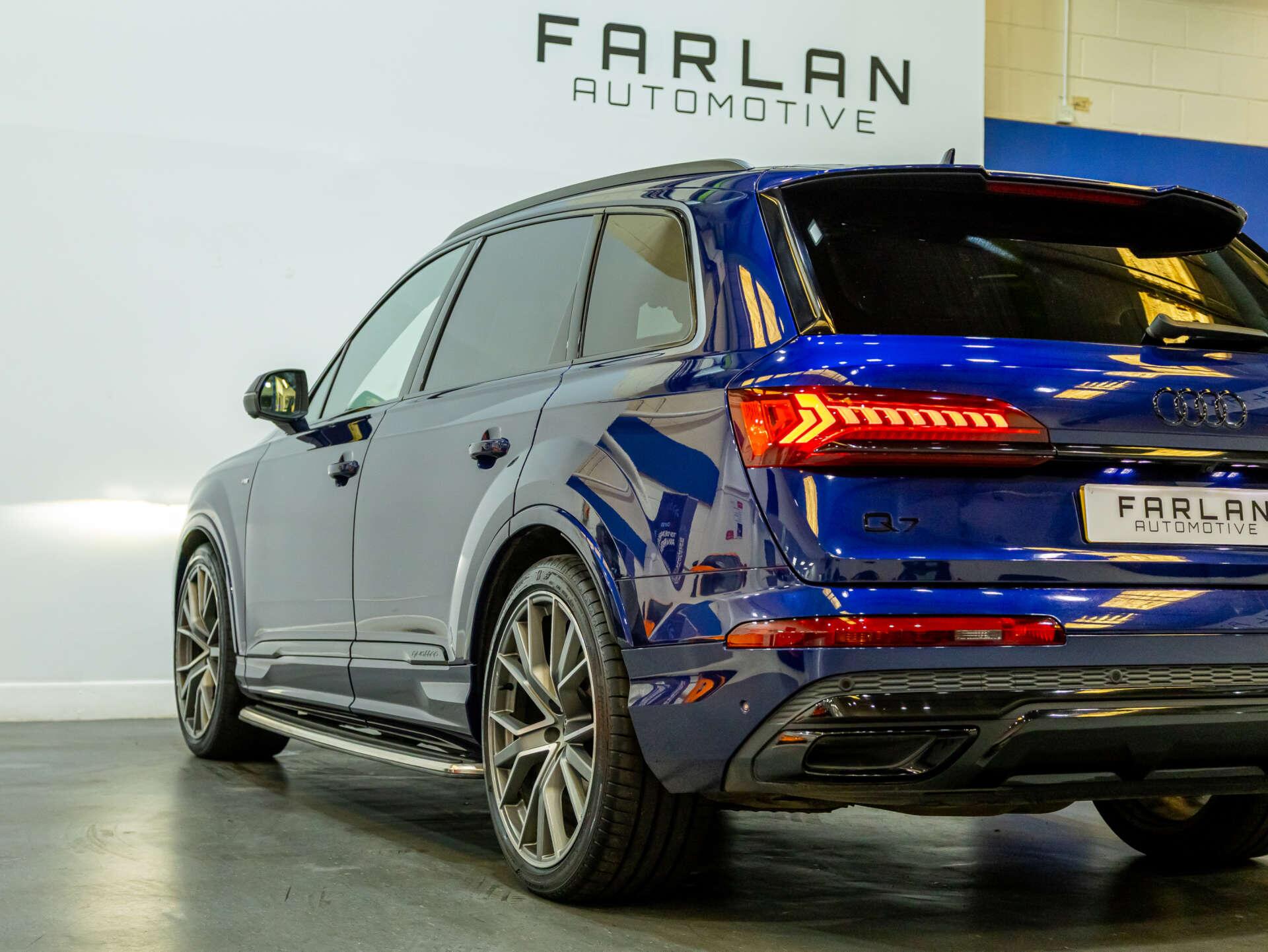 Audi Q7 view 56