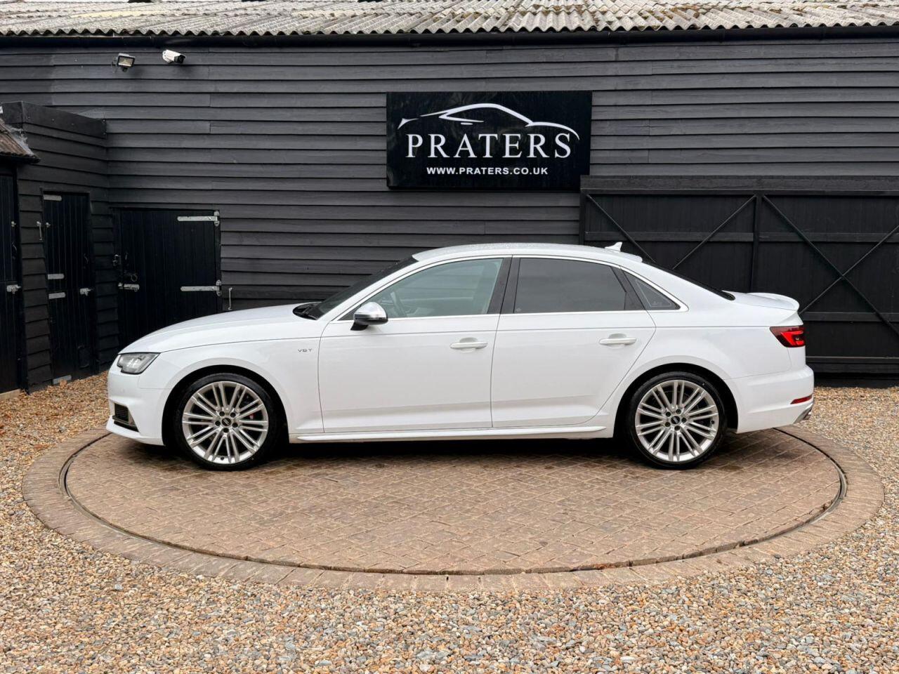 Audi S4 view 6