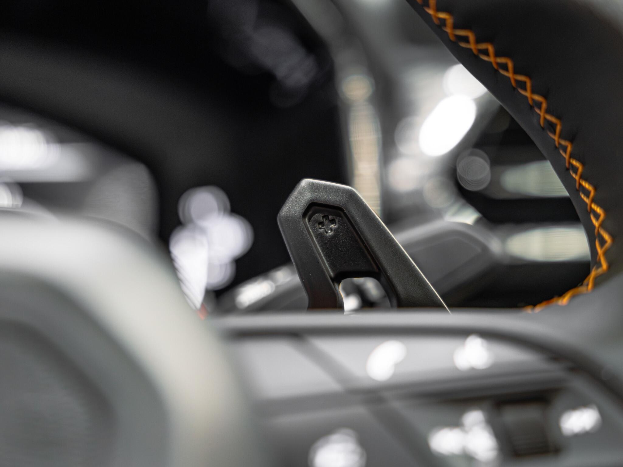 Lamborghini Urus view 17