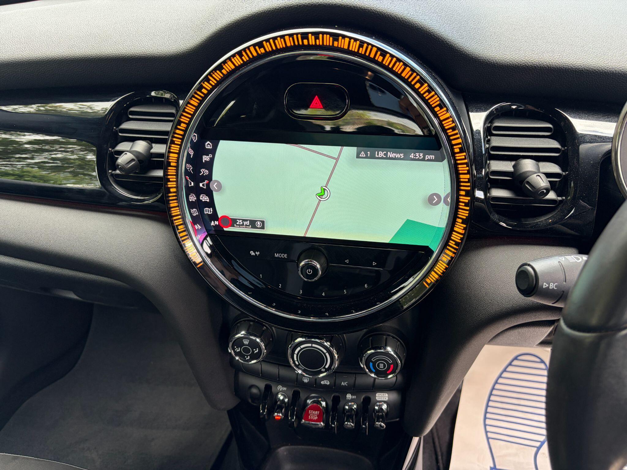Mini Hatch view 16