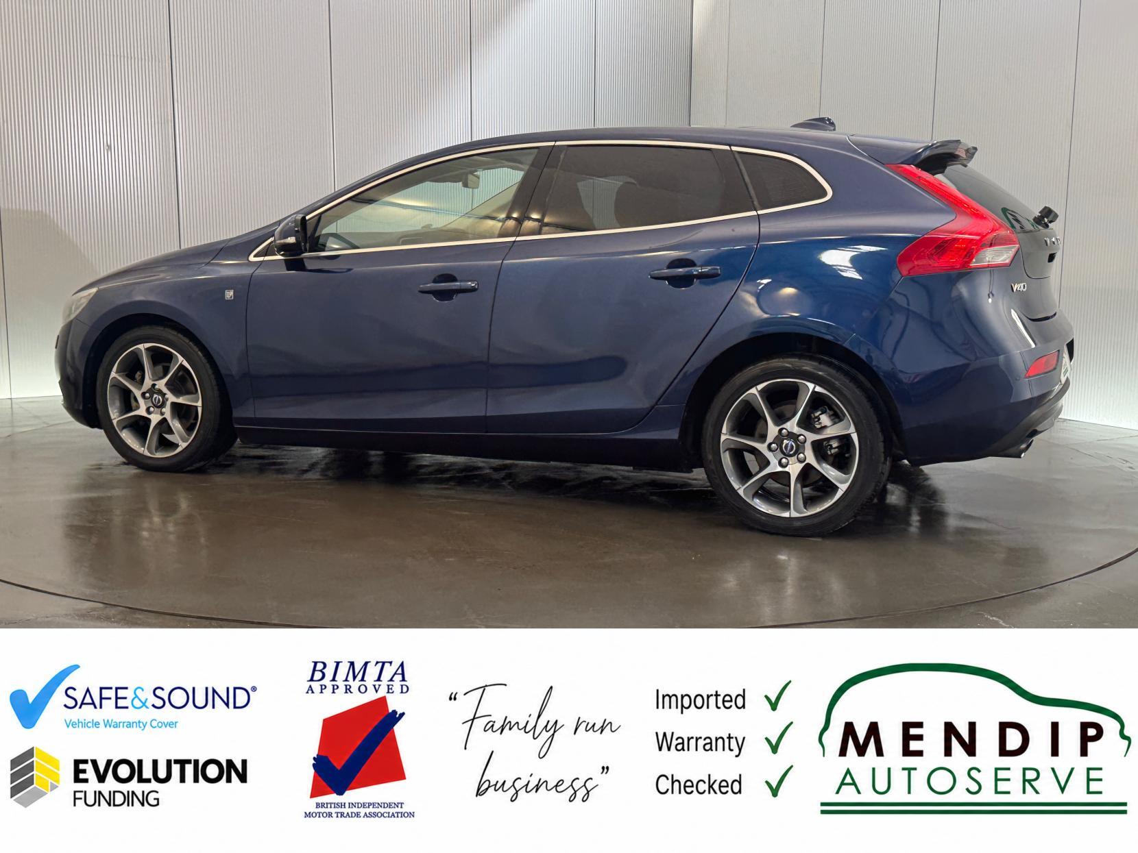 Volvo V40 view 13