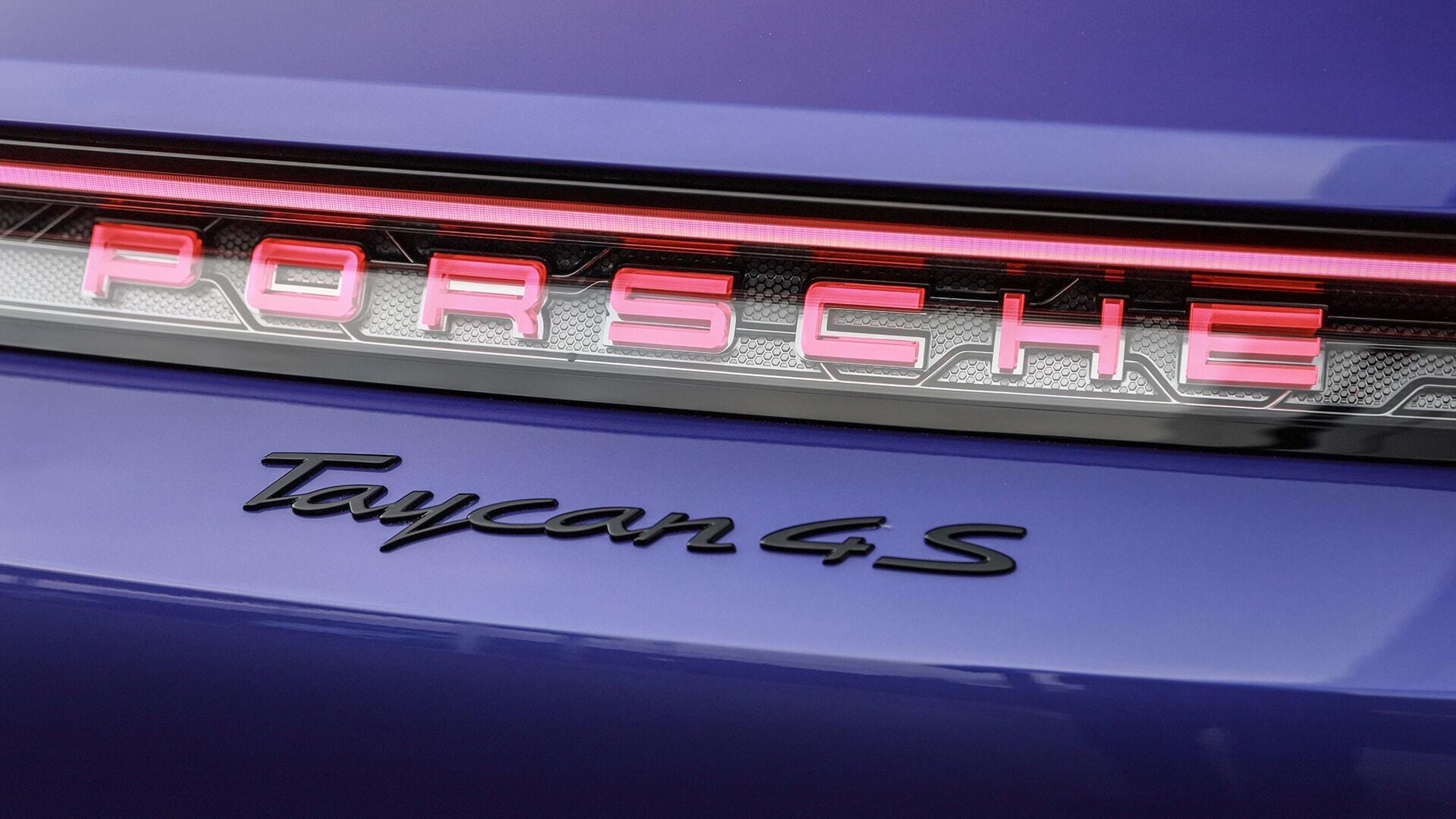 Porsche Taycan view 35