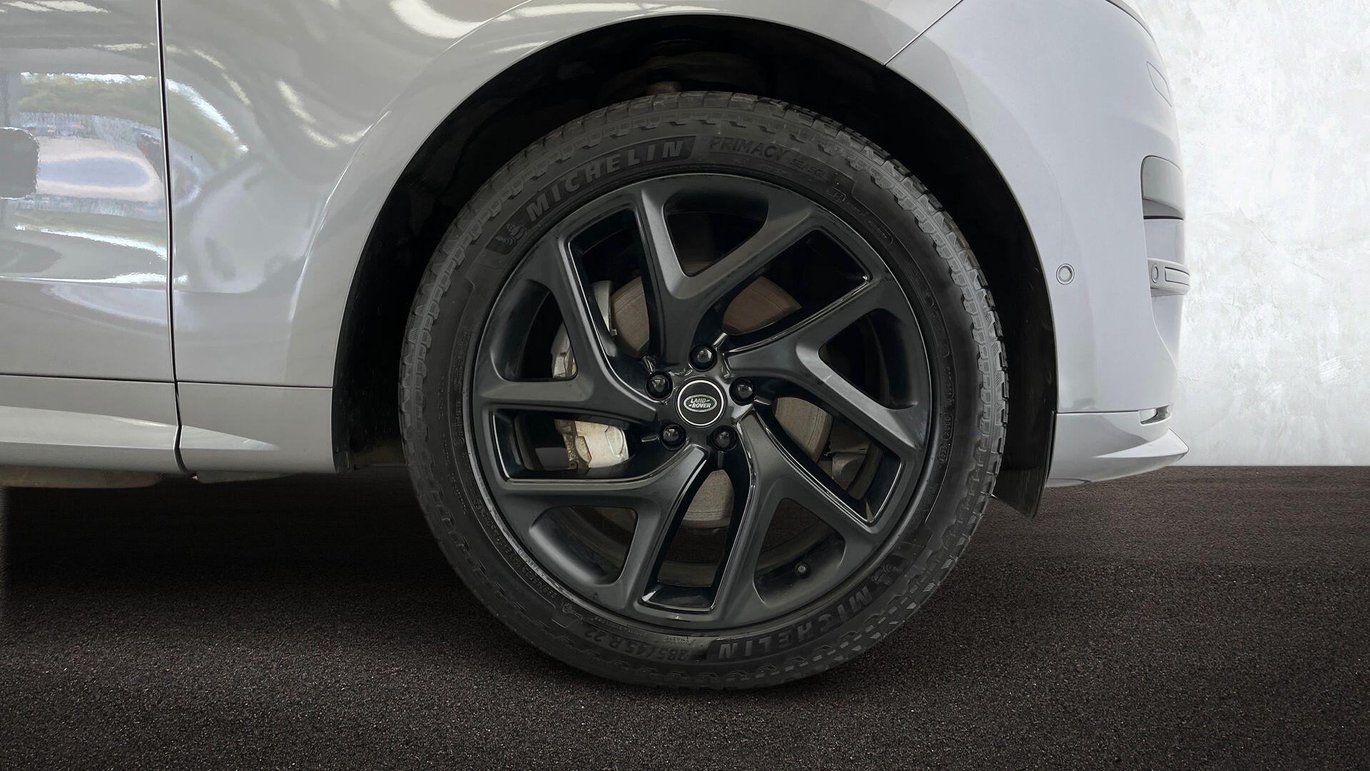 Land Rover Range Rover Sport view 8