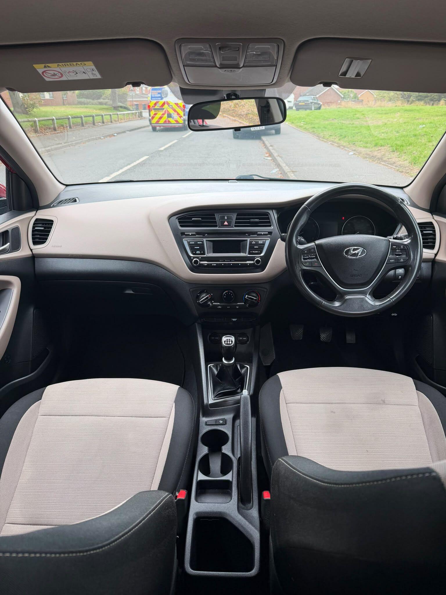 Hyundai I20 view 10