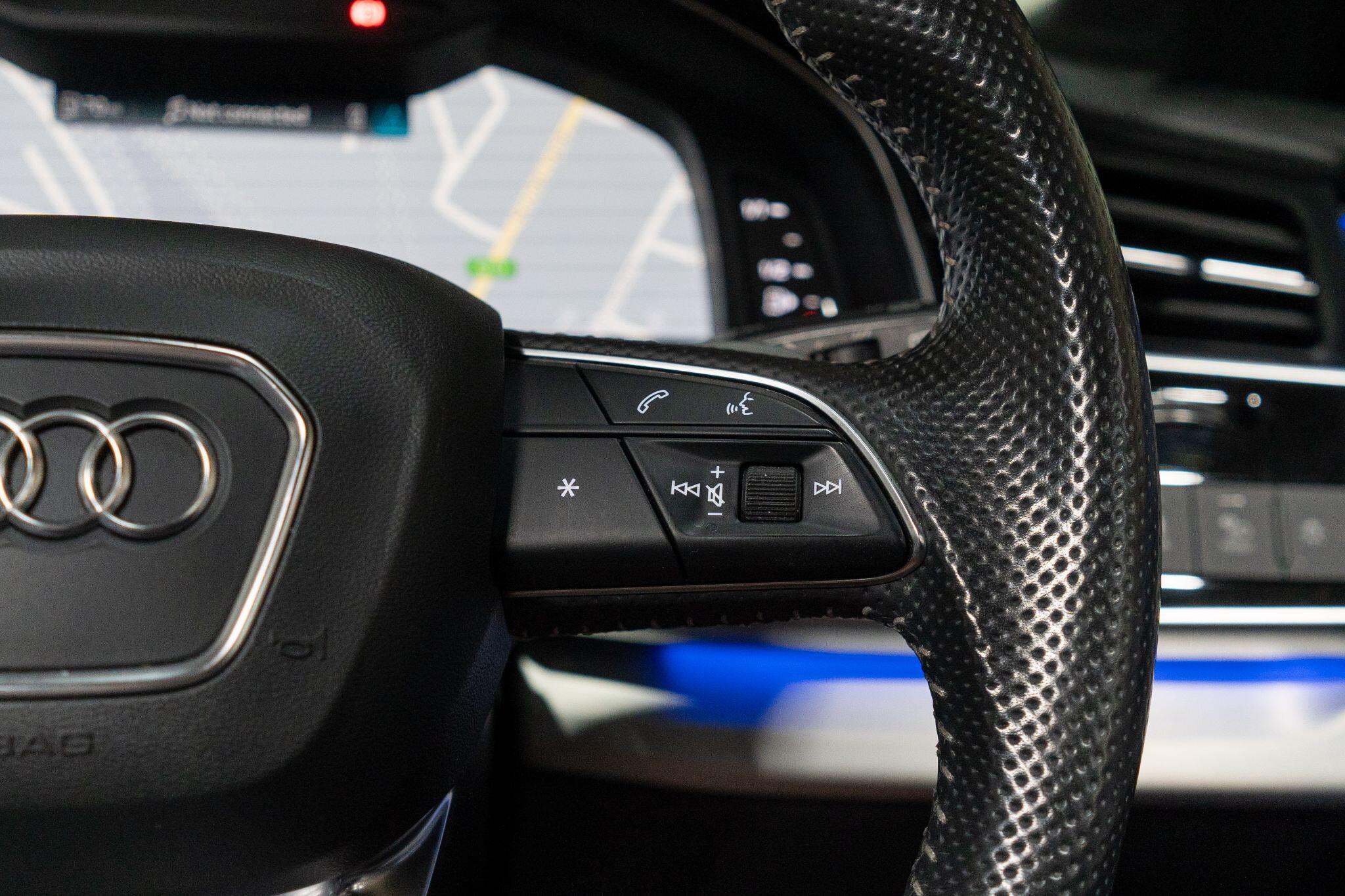 Audi SQ7 view 33