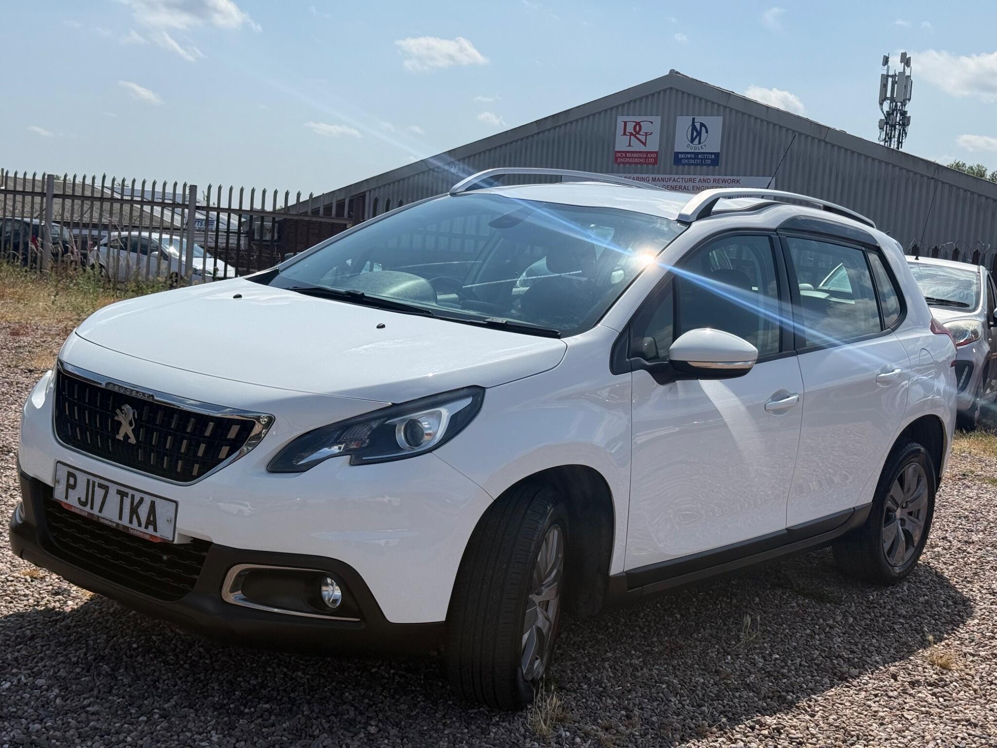 Peugeot 2008 view 2
