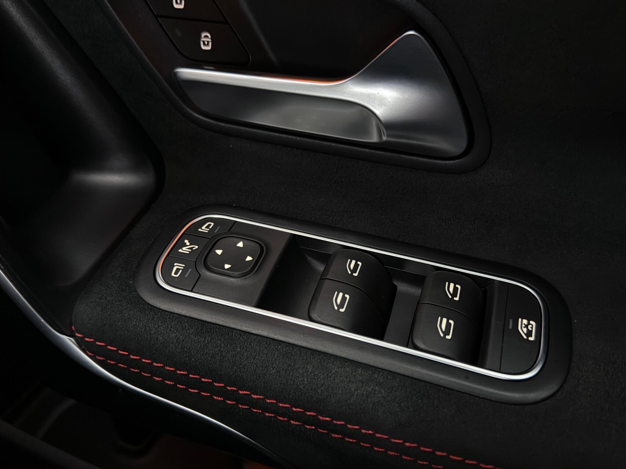 Mercedes-Benz Cla view 16