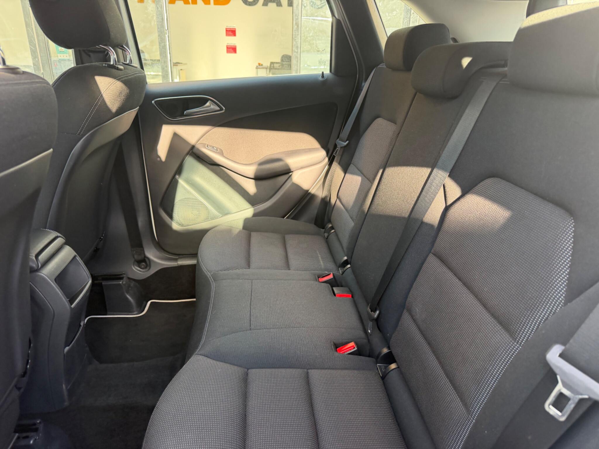 Mercedes-Benz B-Class view 26