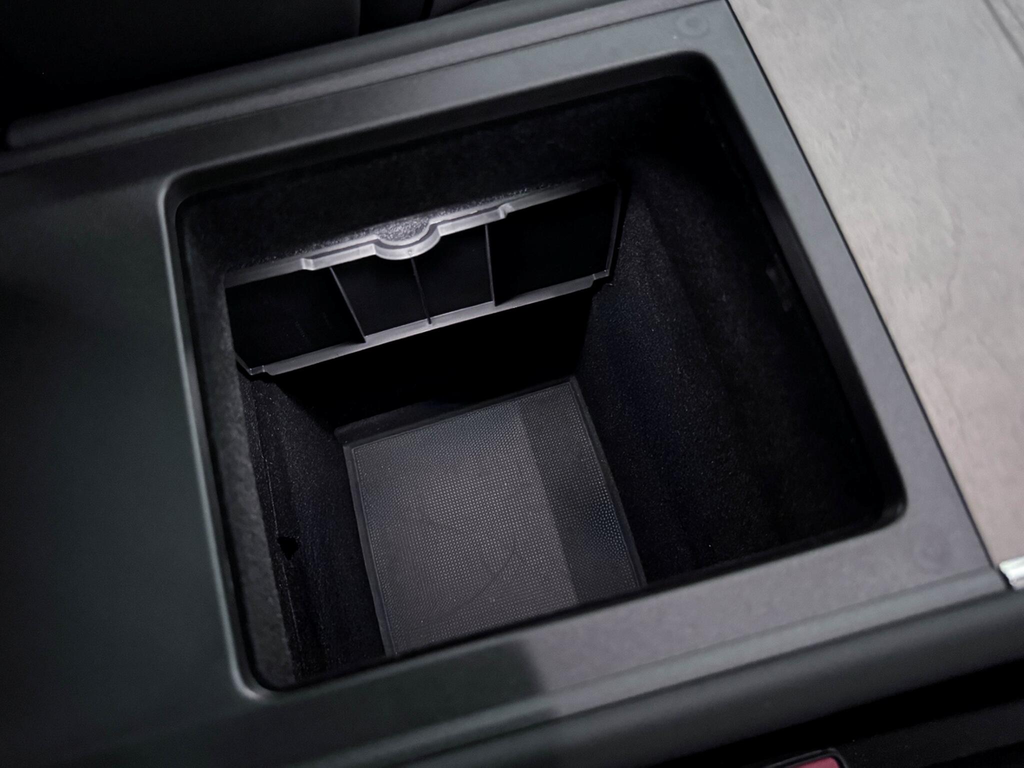 Volvo Ex90 view 33