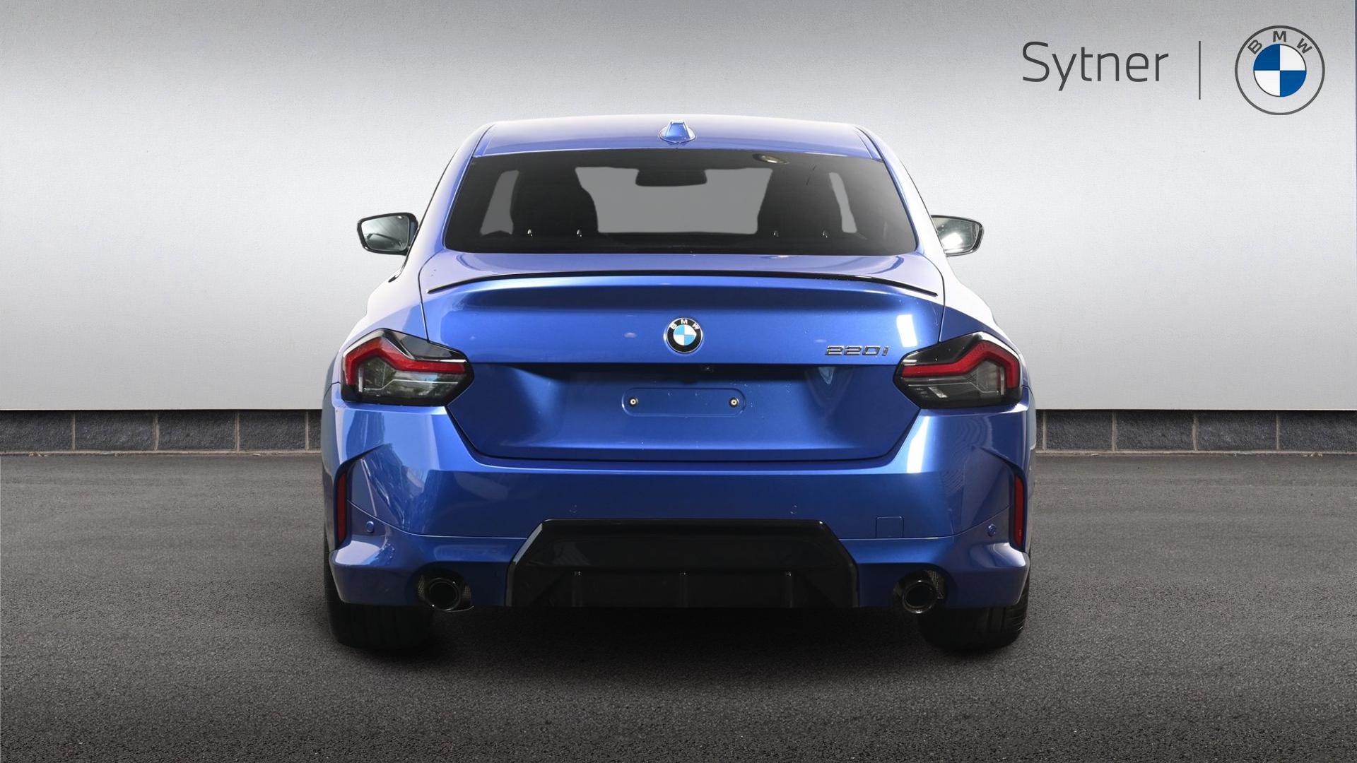 BMW 2 Series view 15