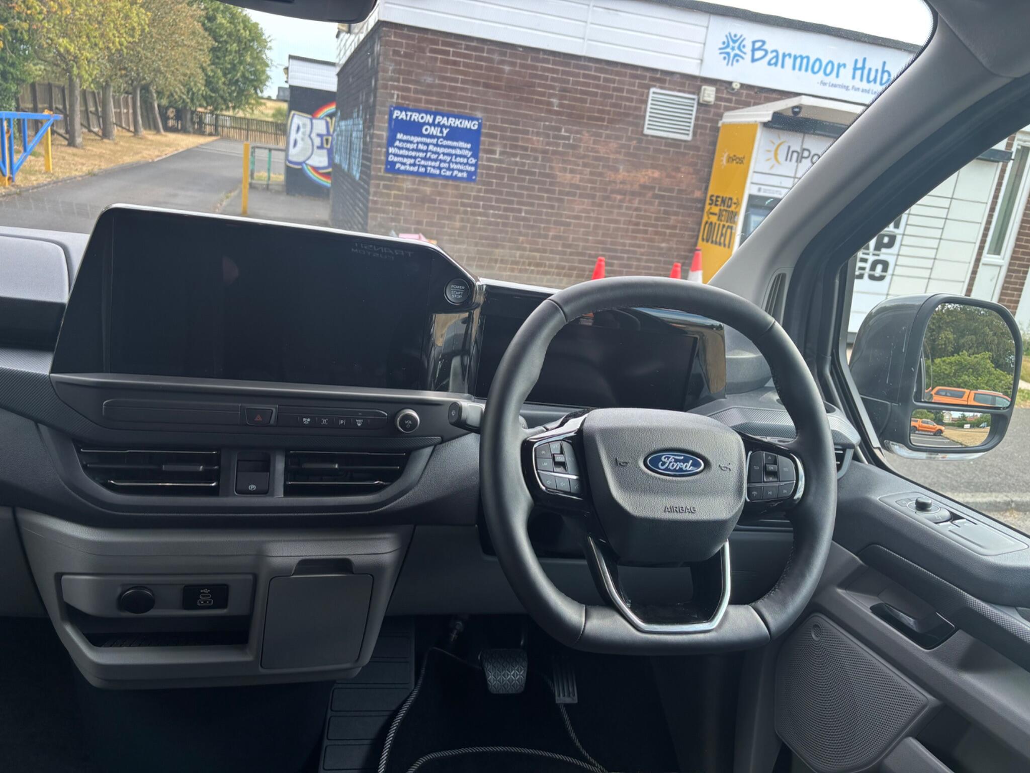 Ford Transit Custom view 13