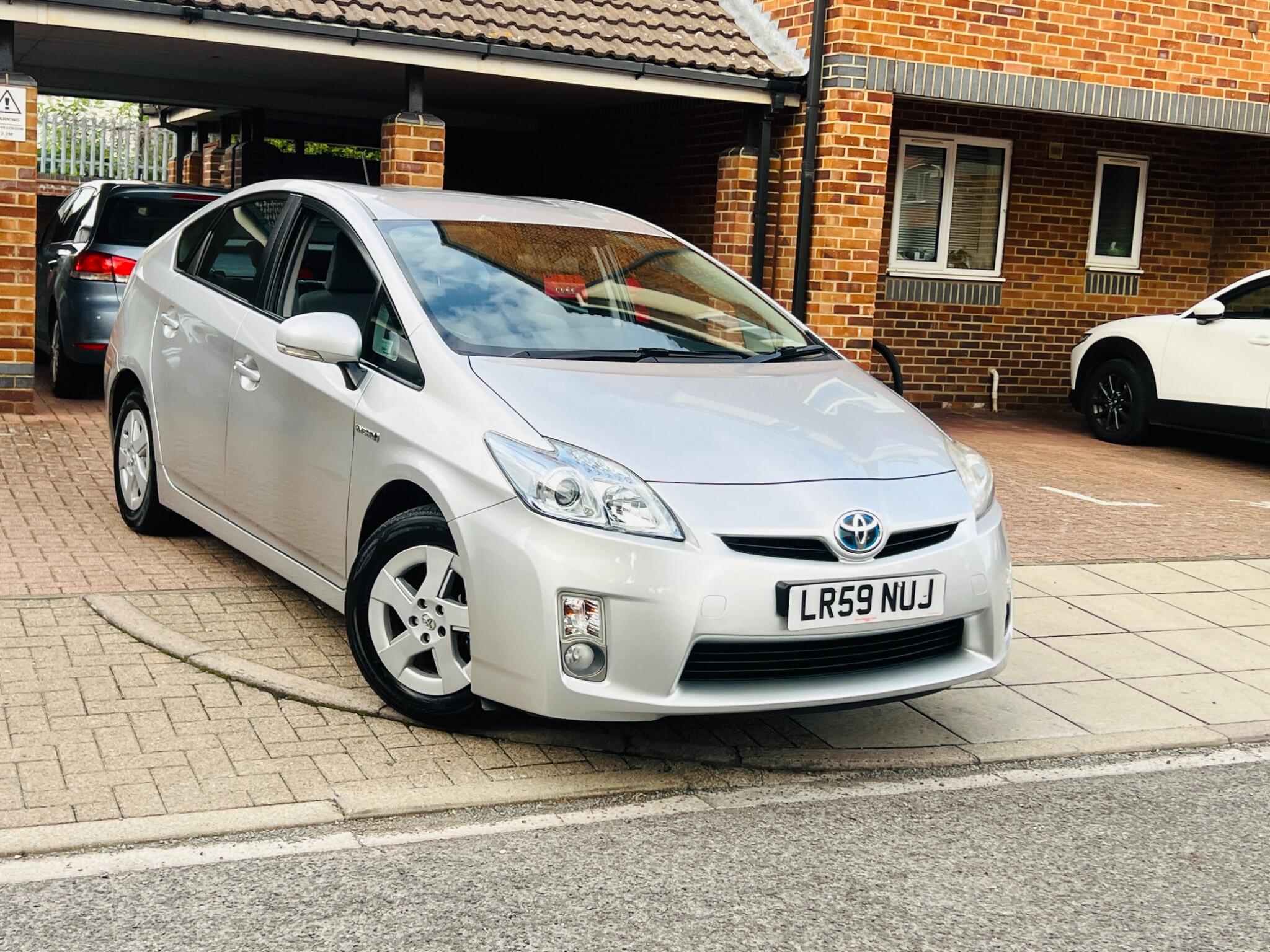 Toyota Prius view 10