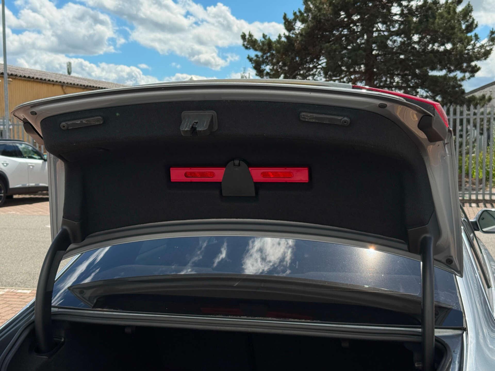 Audi A6 Saloon view 33