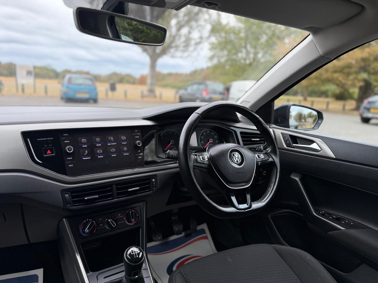 Volkswagen Polo view 26