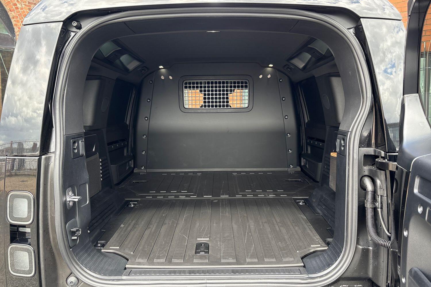 Land Rover Defender view 15