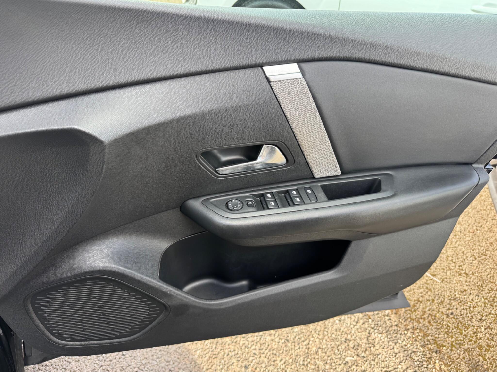 Citroen C4 view 21