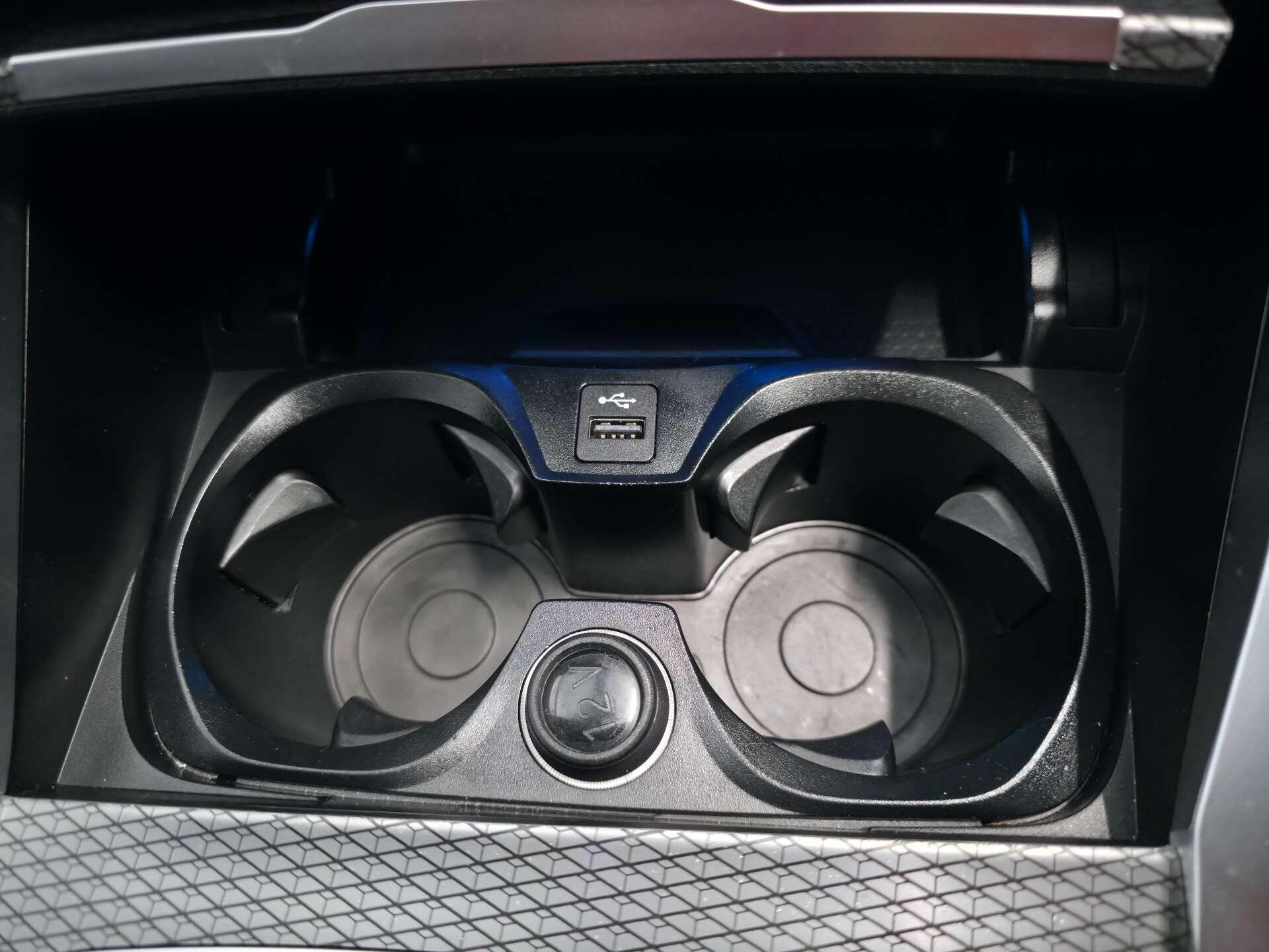 BMW I4 view 44