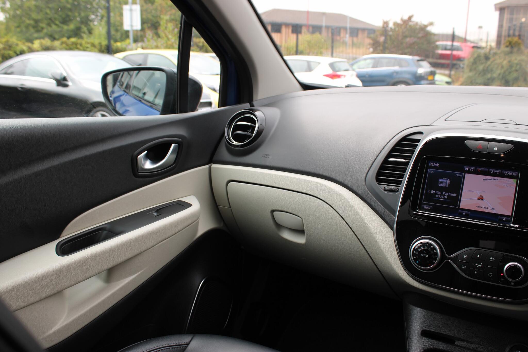 Renault Captur view 16