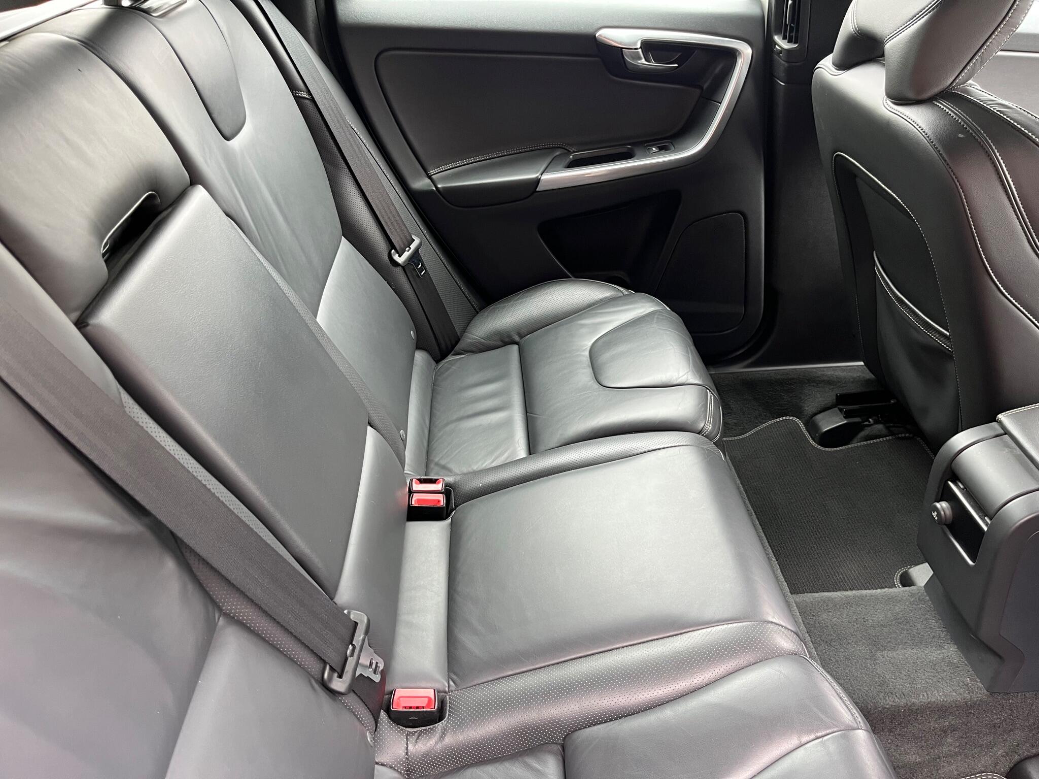 Volvo XC60 view 46