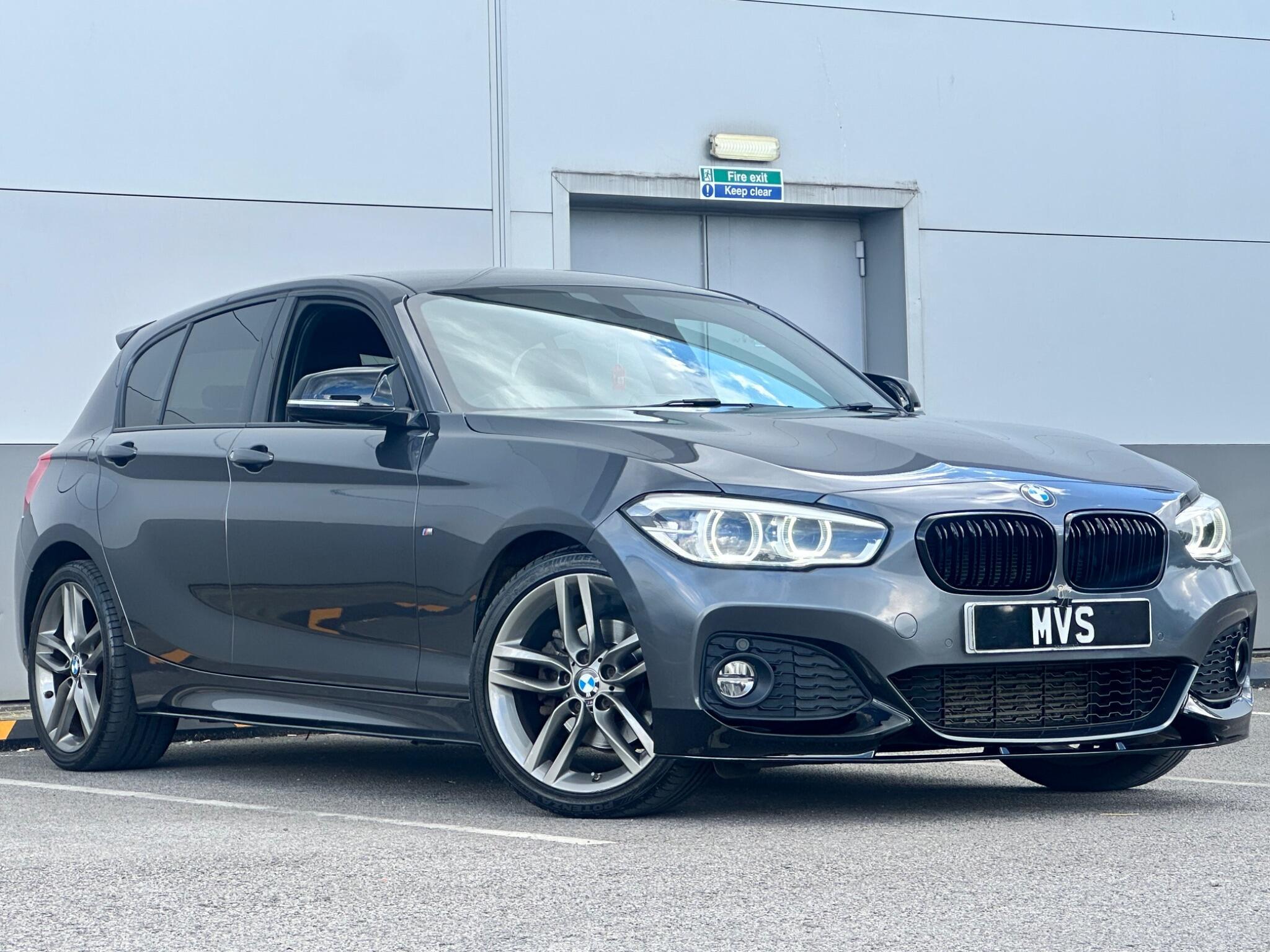 BMW 1 Series view 4