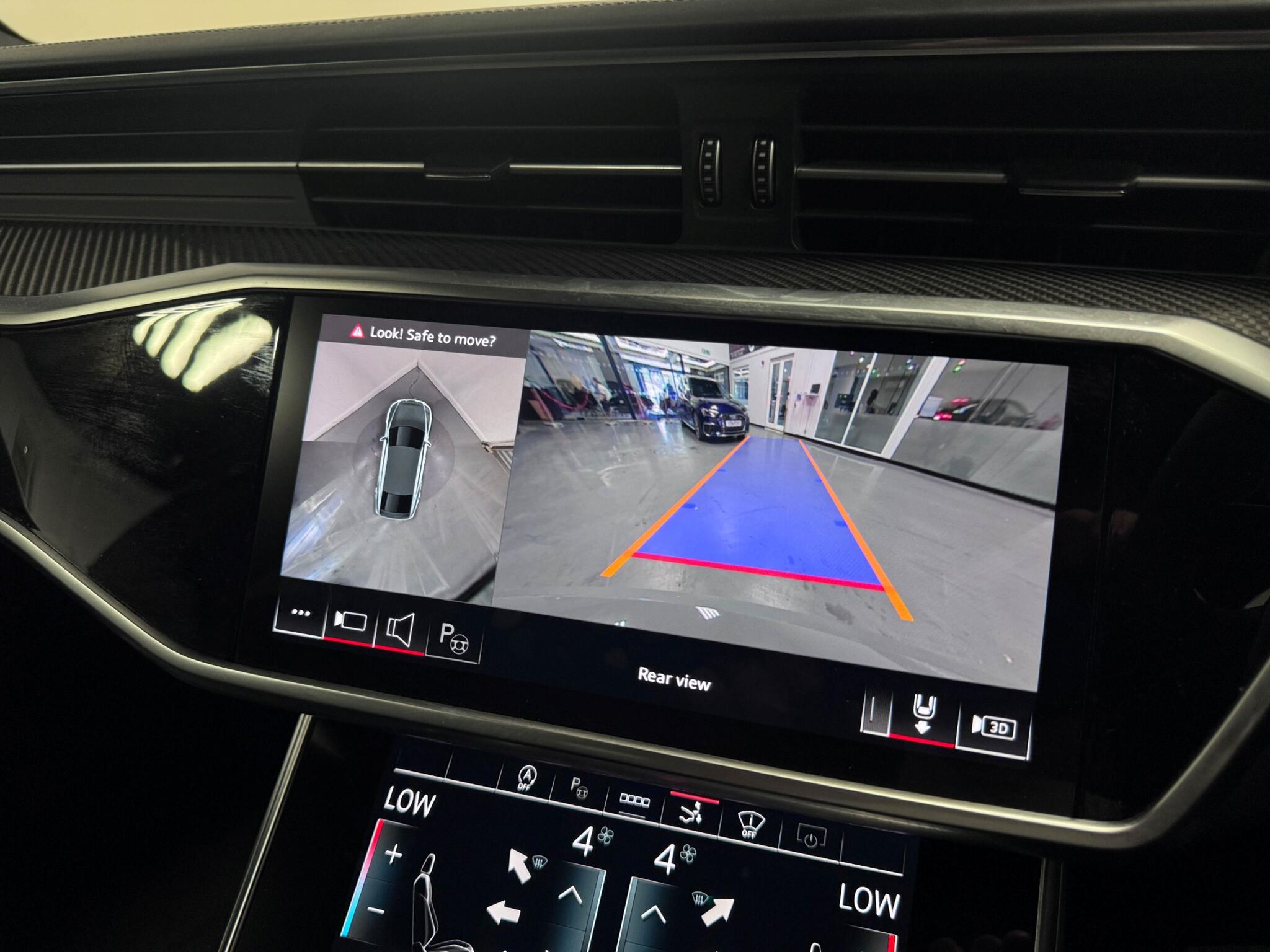 Audi RS7 view 14