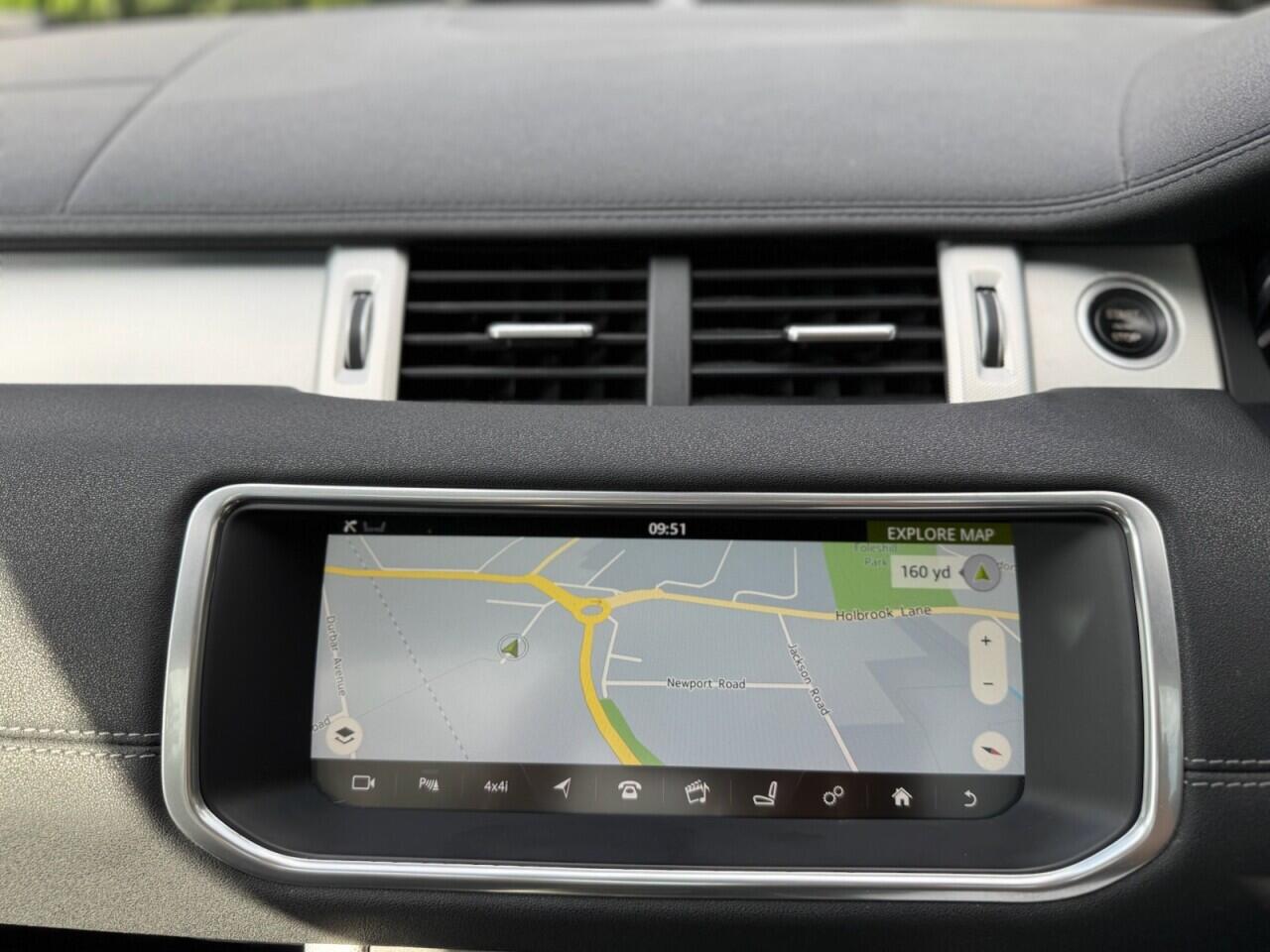 Land Rover Range Rover Evoque view 13