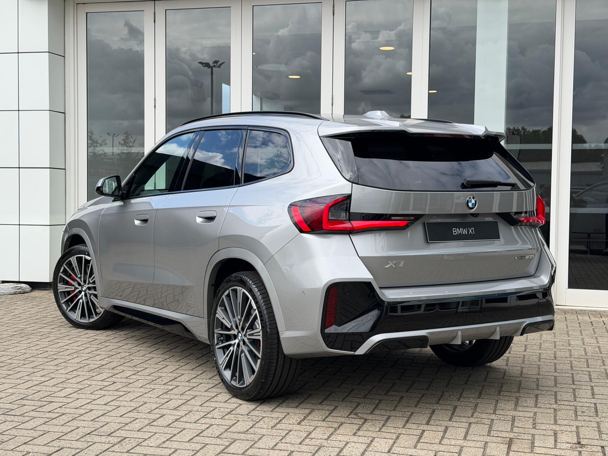 BMW X1 view 30