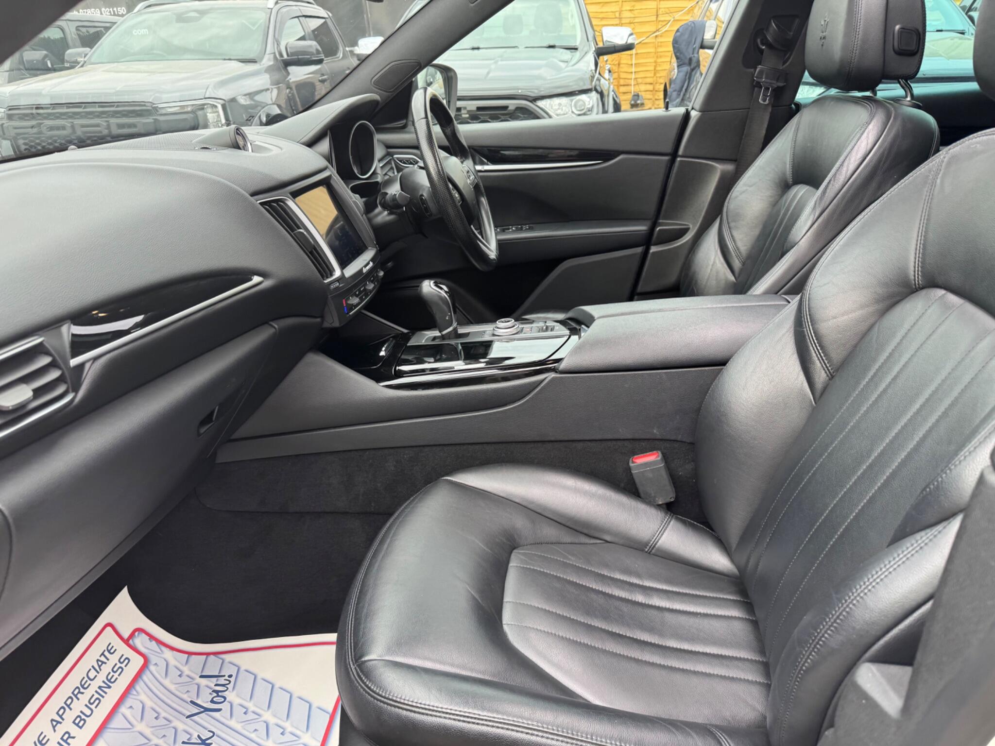 Maserati Levante view 58