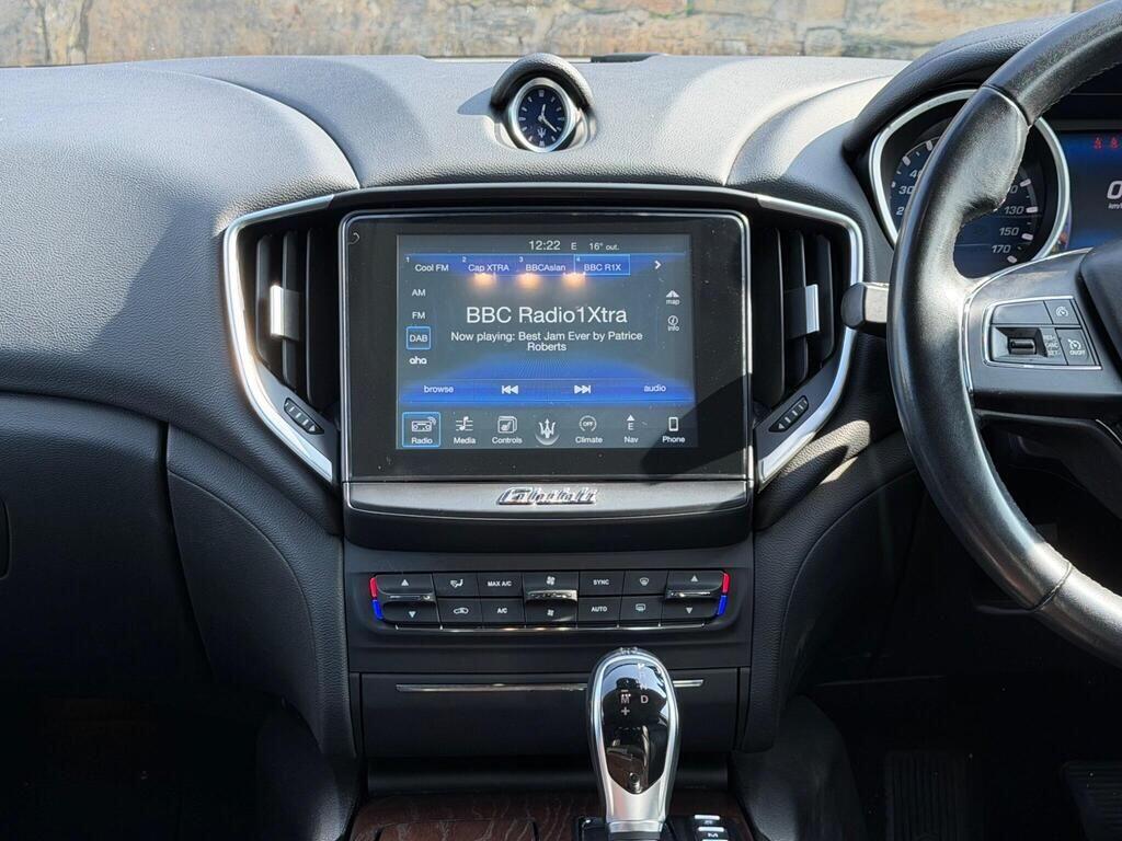 Maserati Ghibli view 28