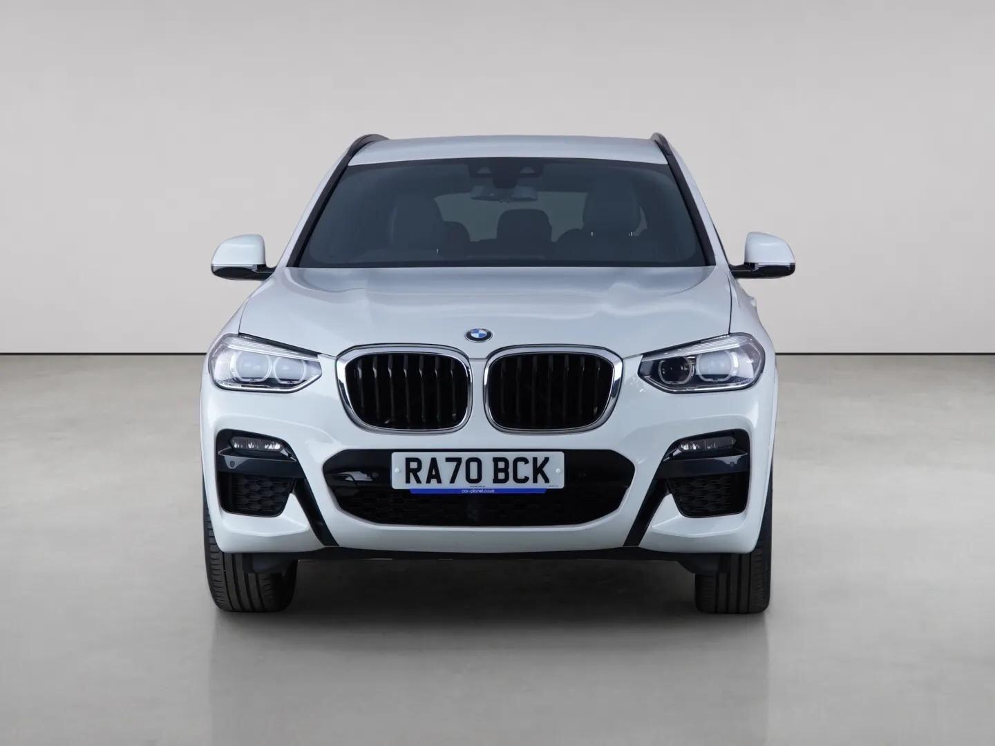 BMW X3 view 5
