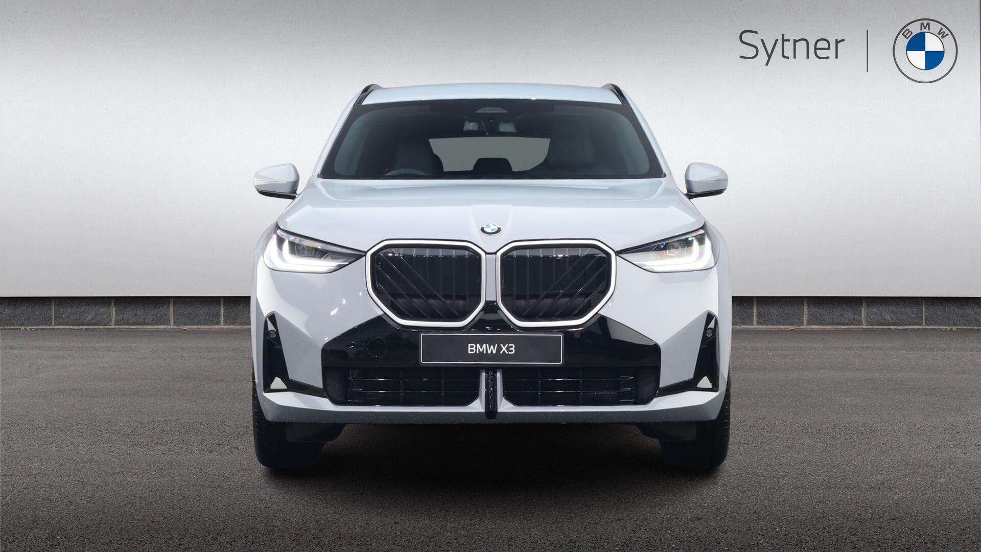 BMW X3 view 16