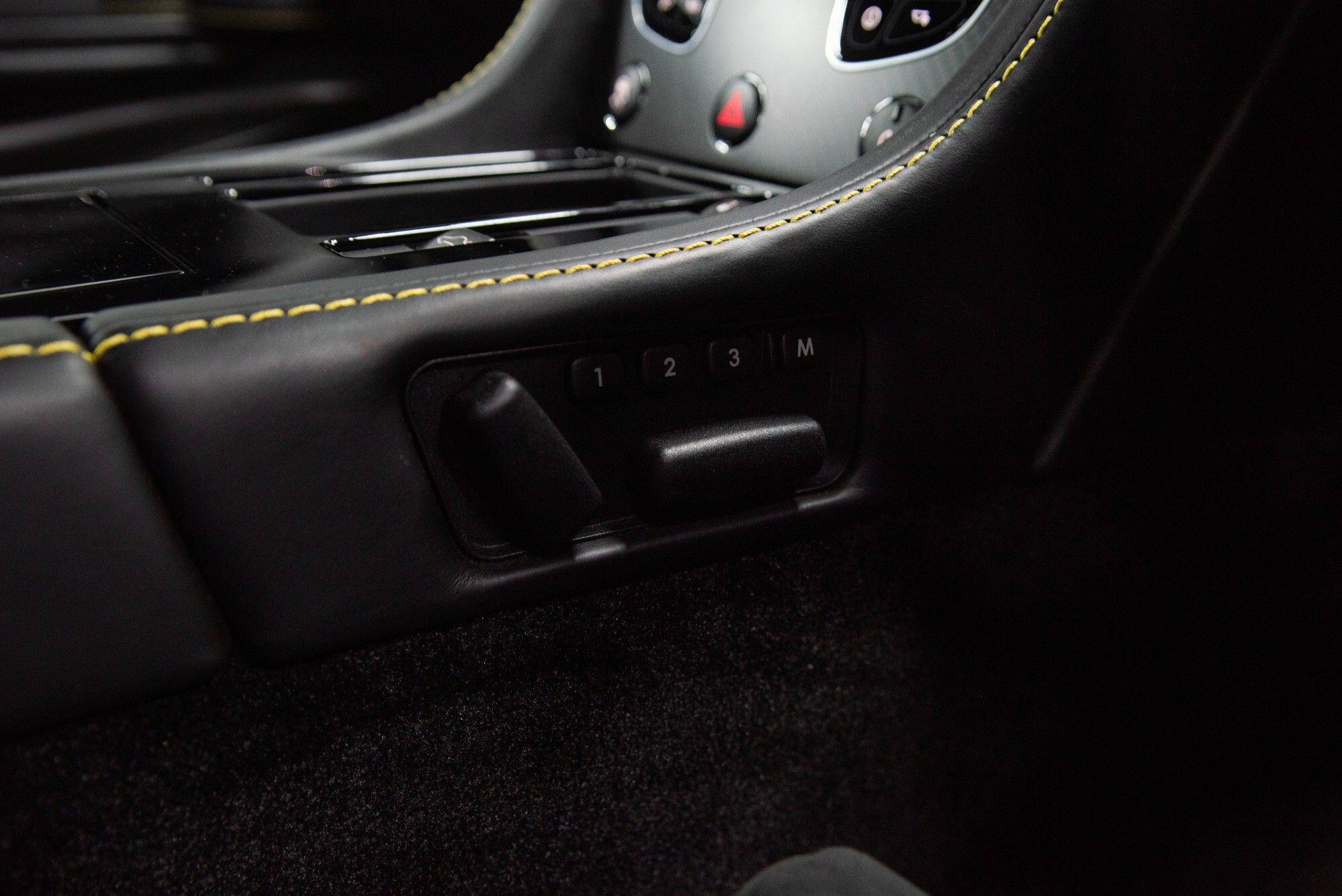 Aston Martin Vantage view 50