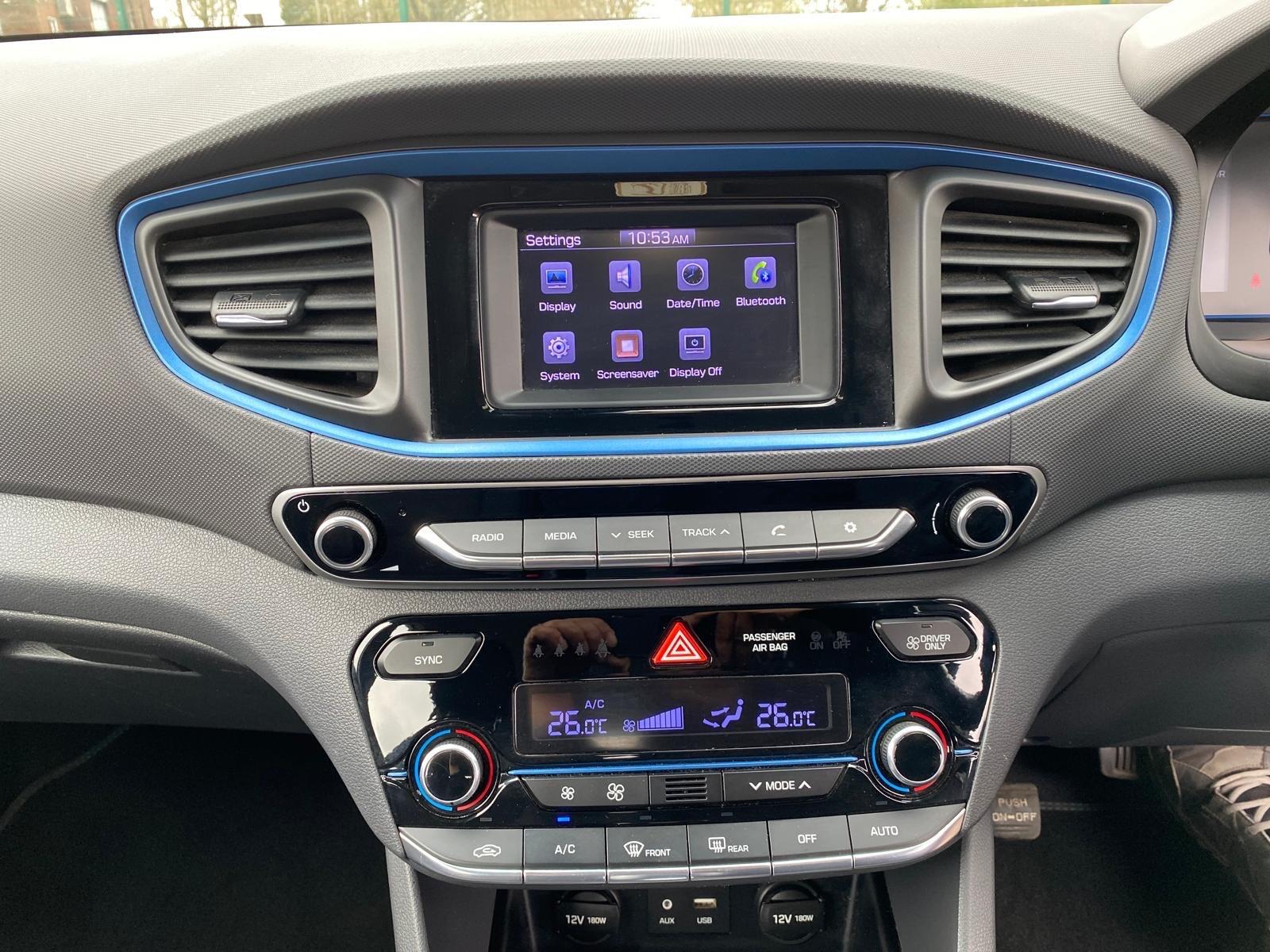 Hyundai Ioniq view 18