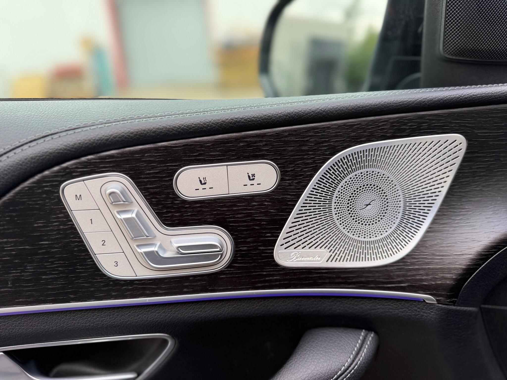 Mercedes-Benz GLE view 28