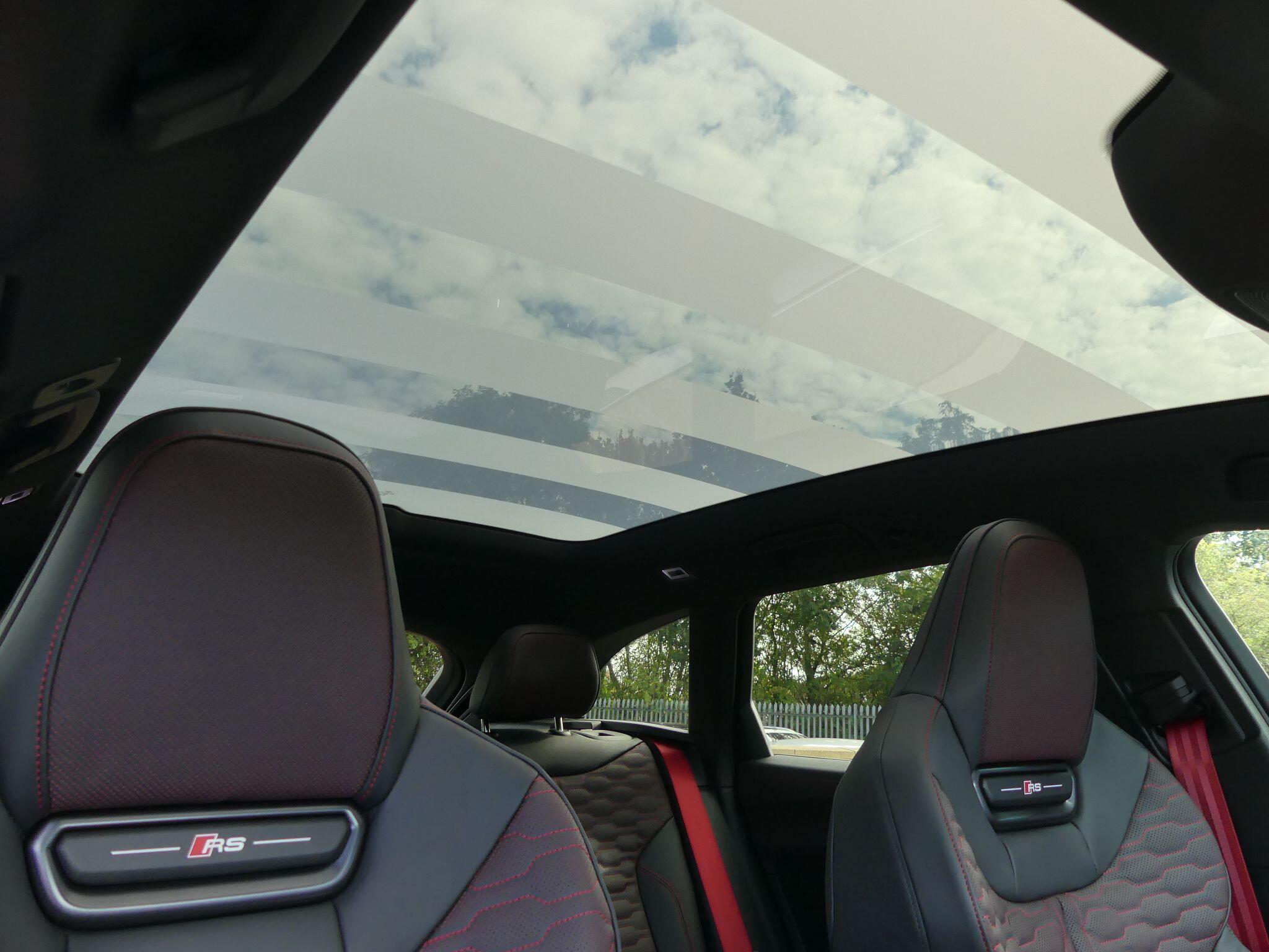 Audi RS5 view 3