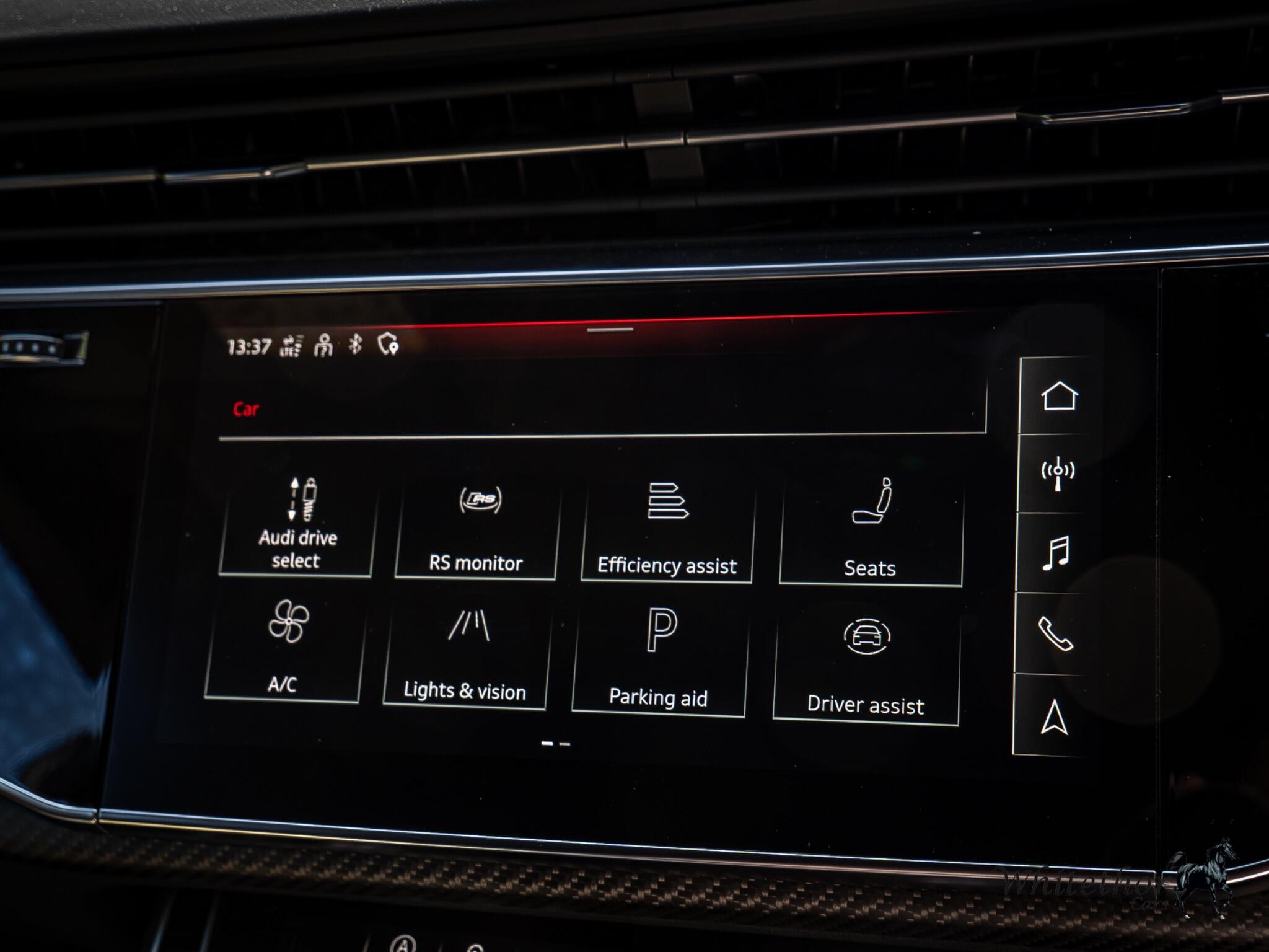 Audi RS Q8 view 55