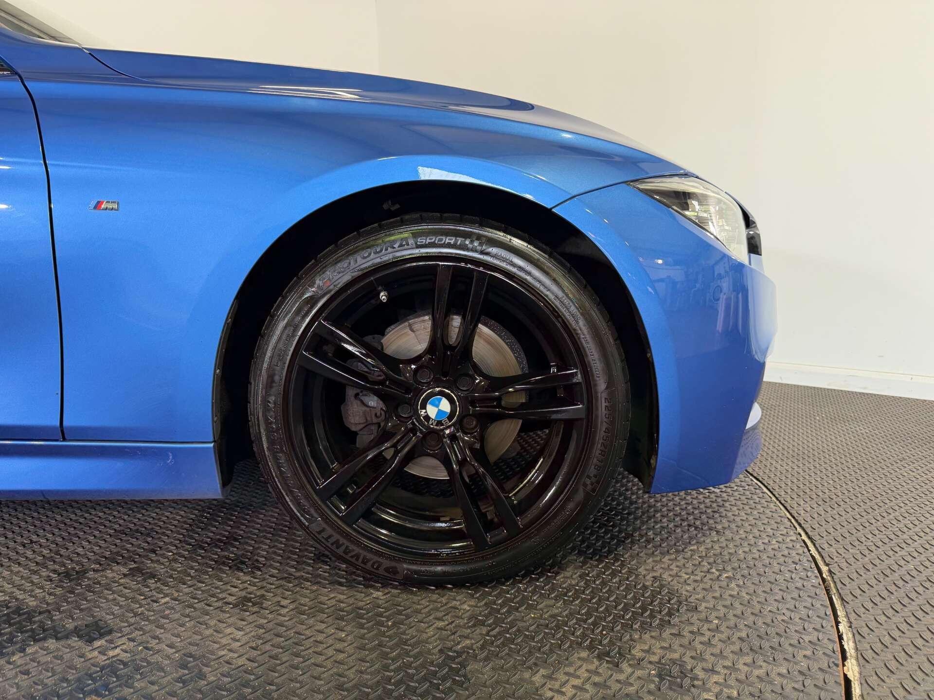 BMW 3 Series view 69