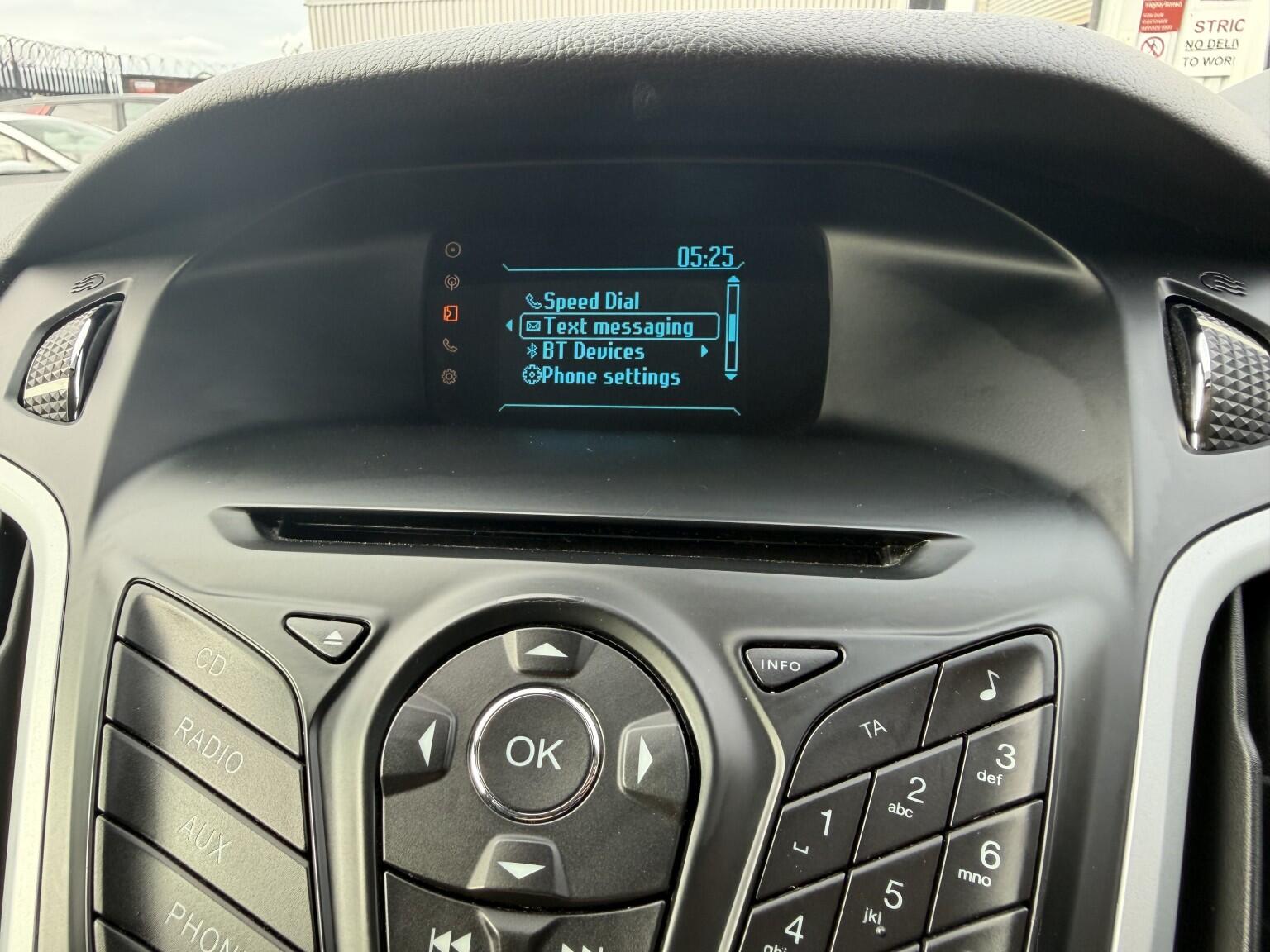 Ford Focus view 41