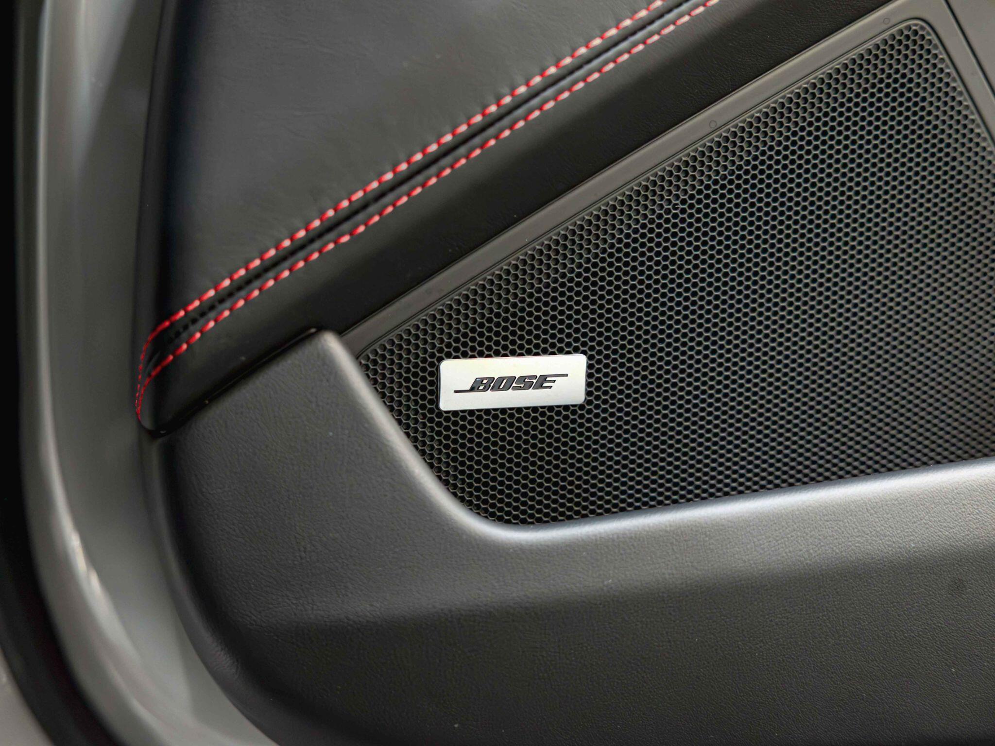 Porsche 911 view 27