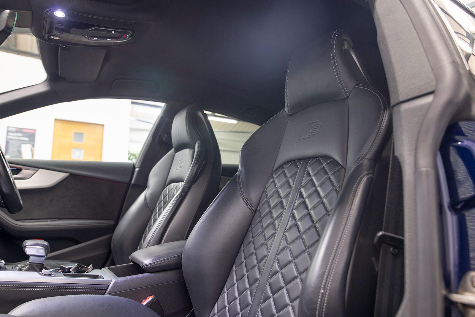 Audi S5 view 63