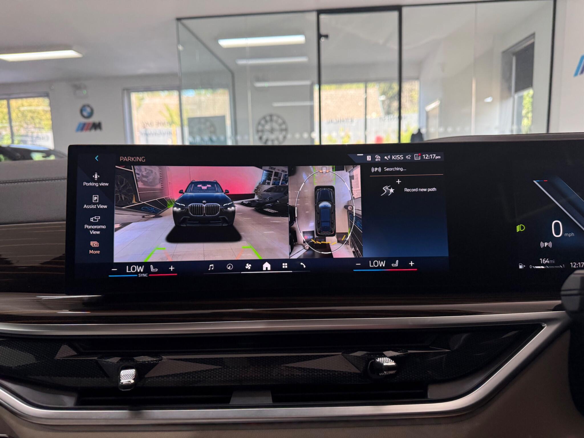 BMW X7 view 21