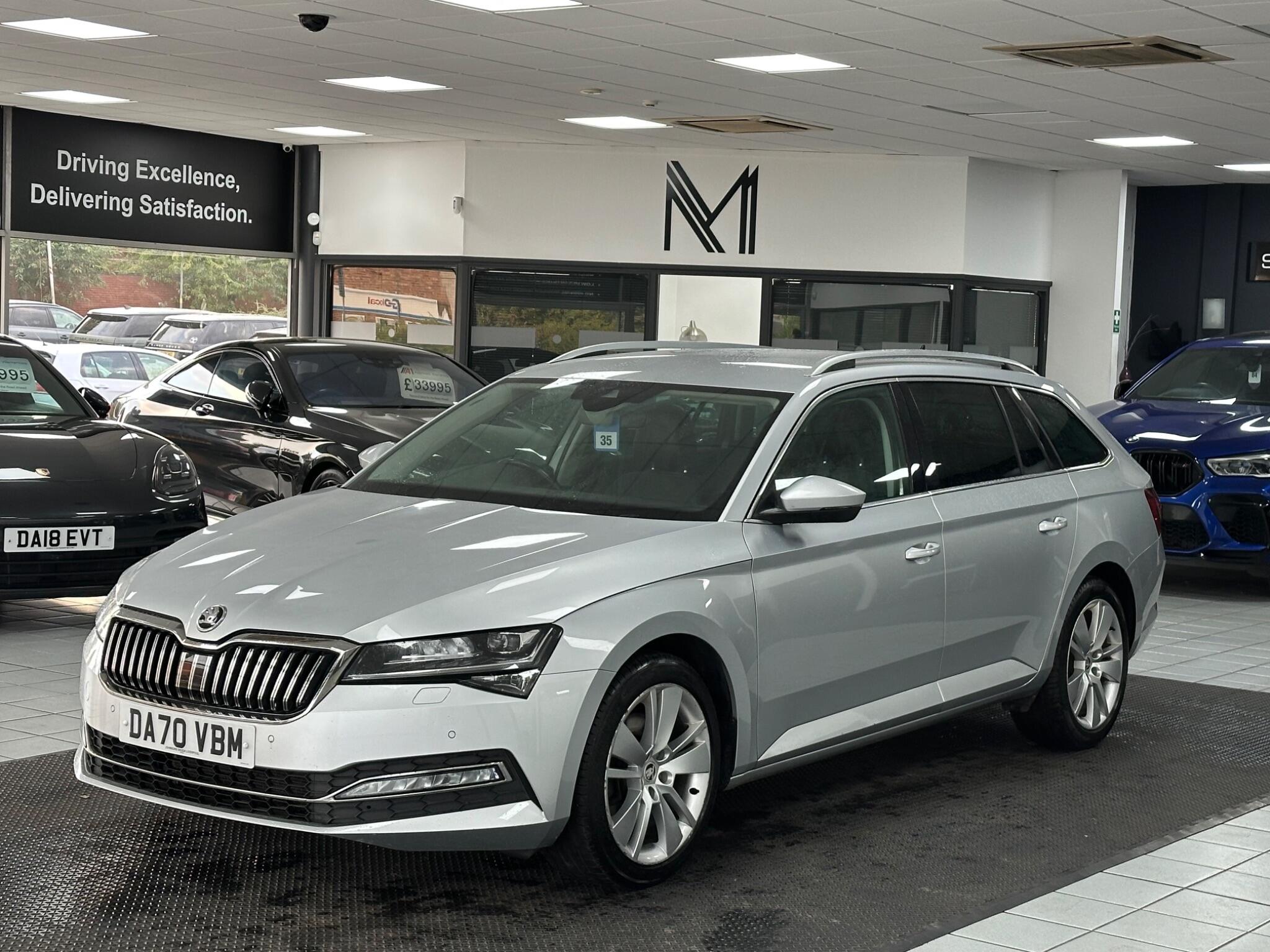 Skoda Superb view 8