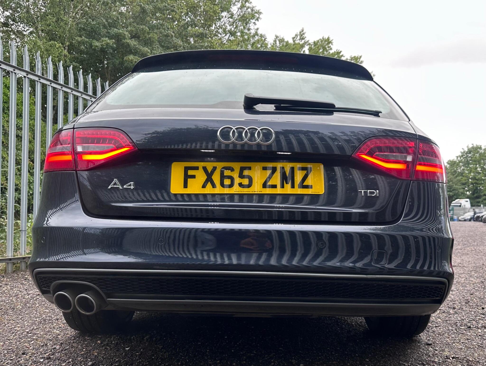 2015 Audi A4 Avant image 16