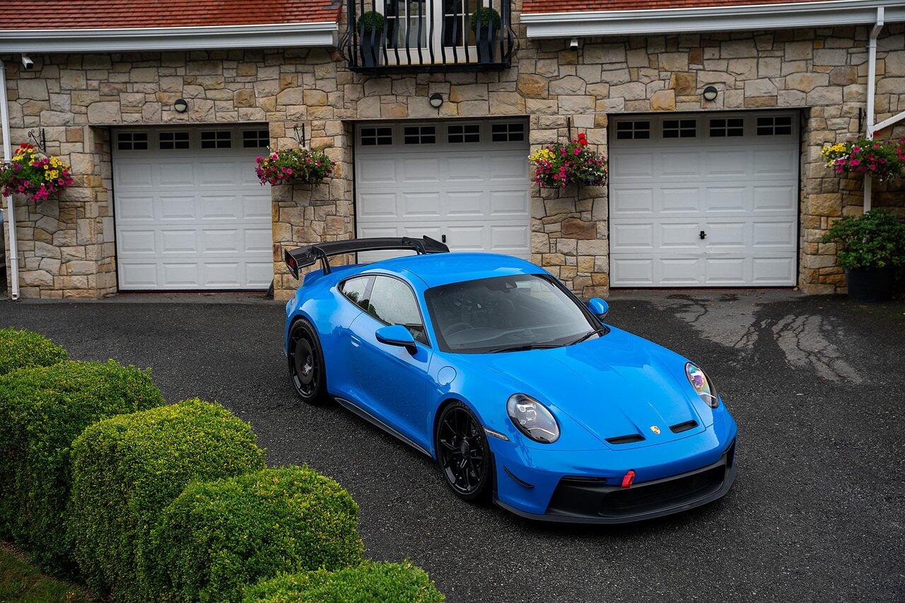 Porsche 911 view 98