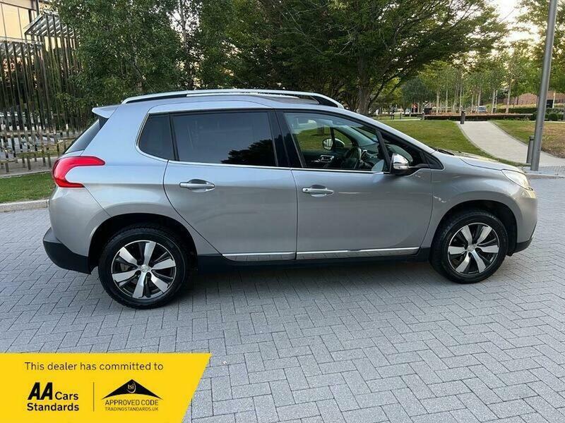 2016 Peugeot 2008 1.2 PureTech Allure Euro 6 (s/s) 5dr • 15,159 miles image 19