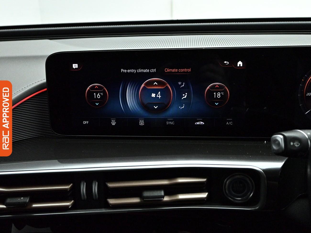 Mercedes-Benz EQC view 17