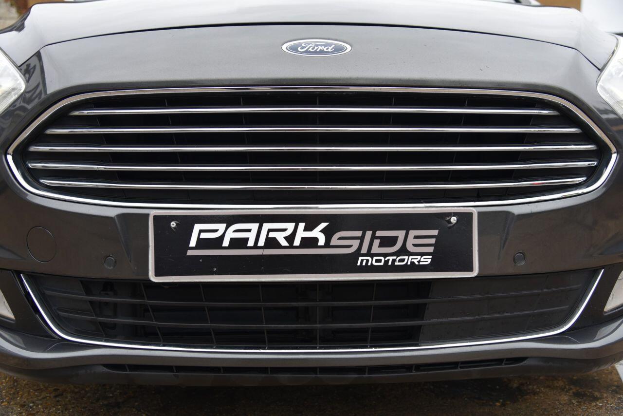 Ford Galaxy view 12