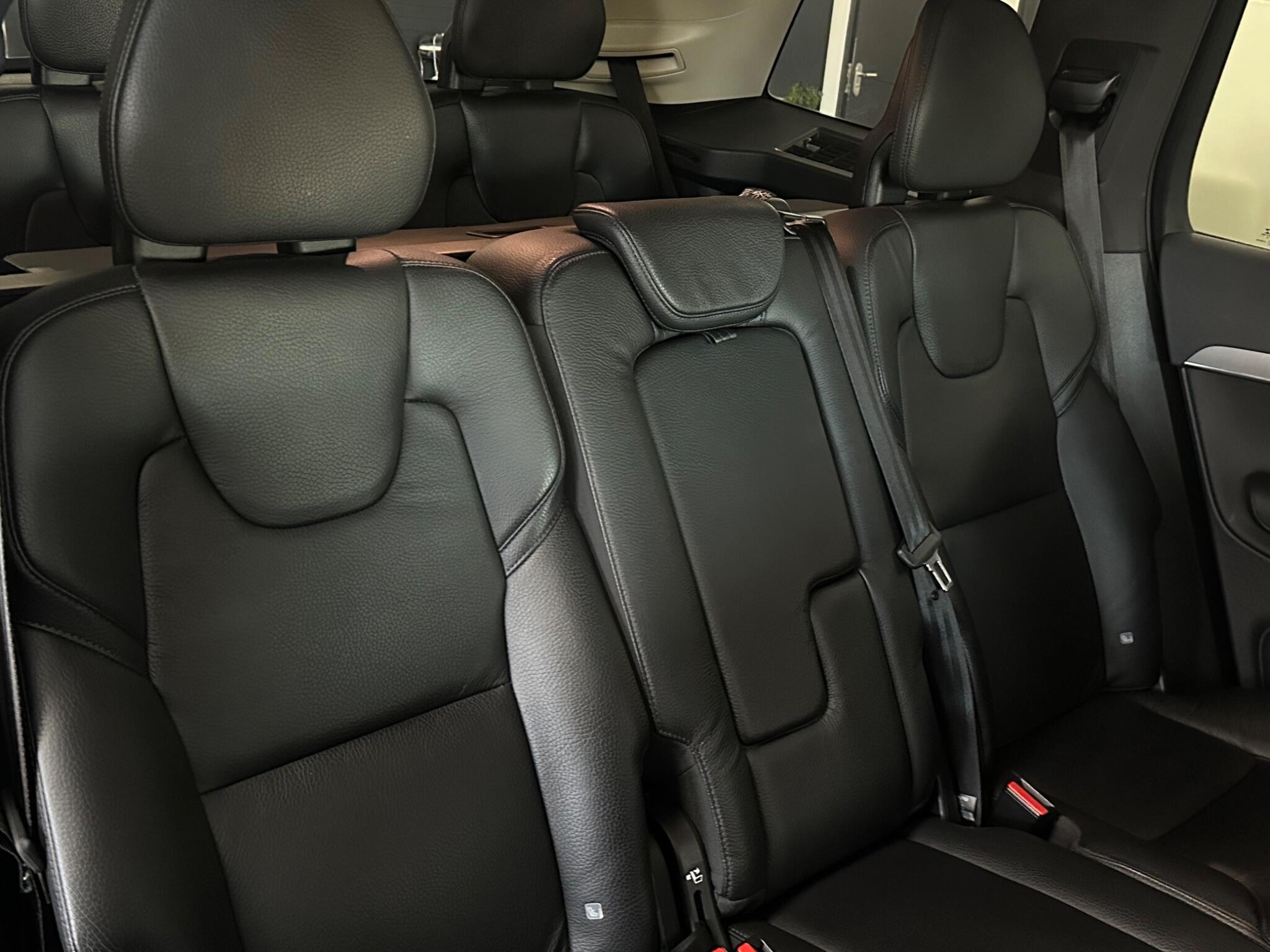 Volvo XC90 view 35