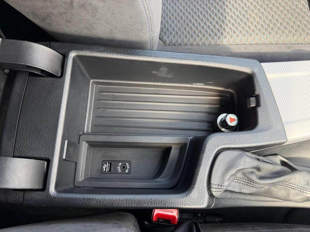 BMW 3 Series view 46
