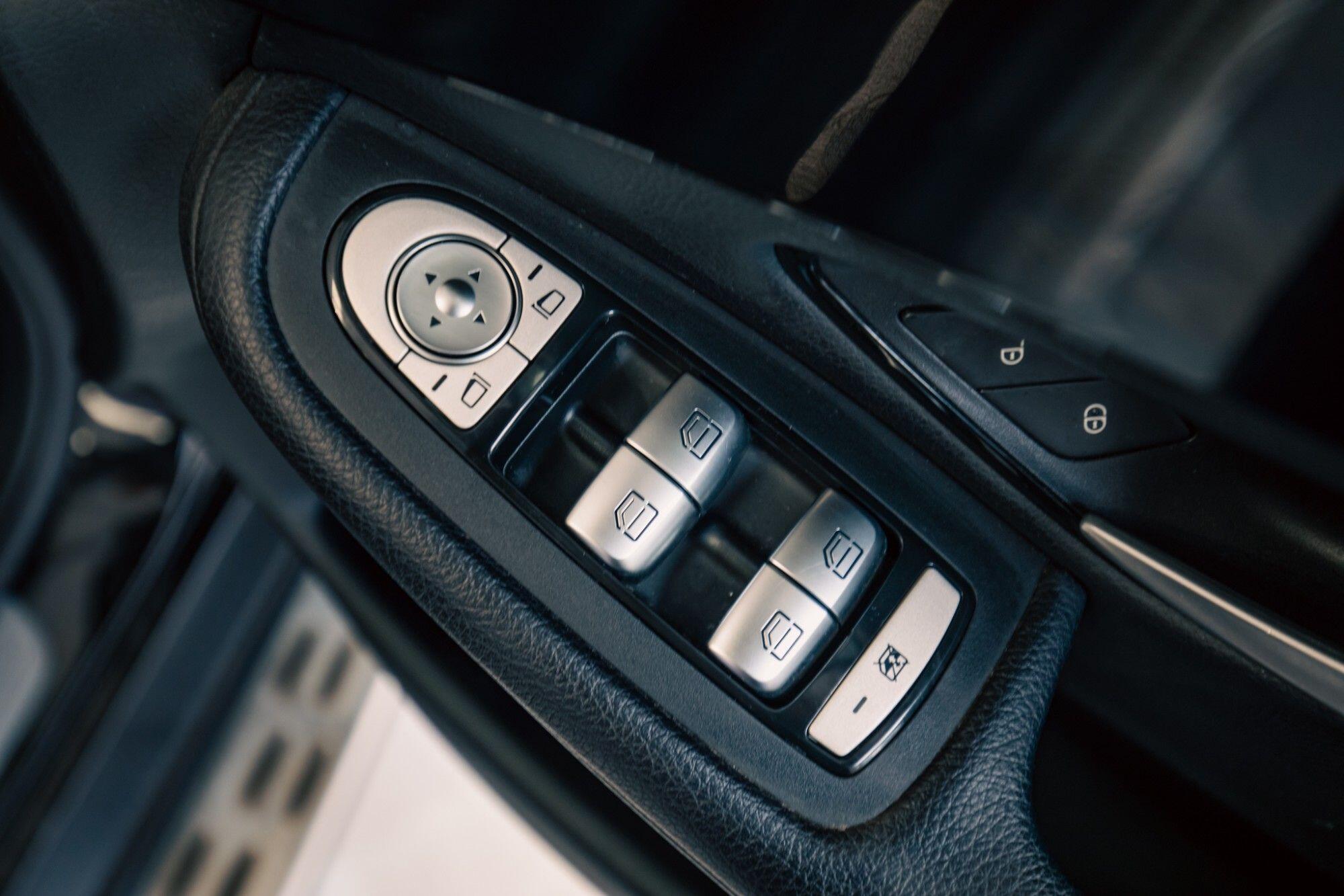 Mercedes-Benz GLC view 11